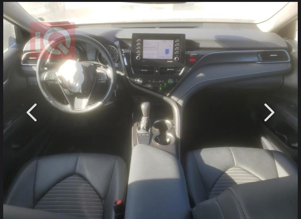 تۆیۆتا کامری